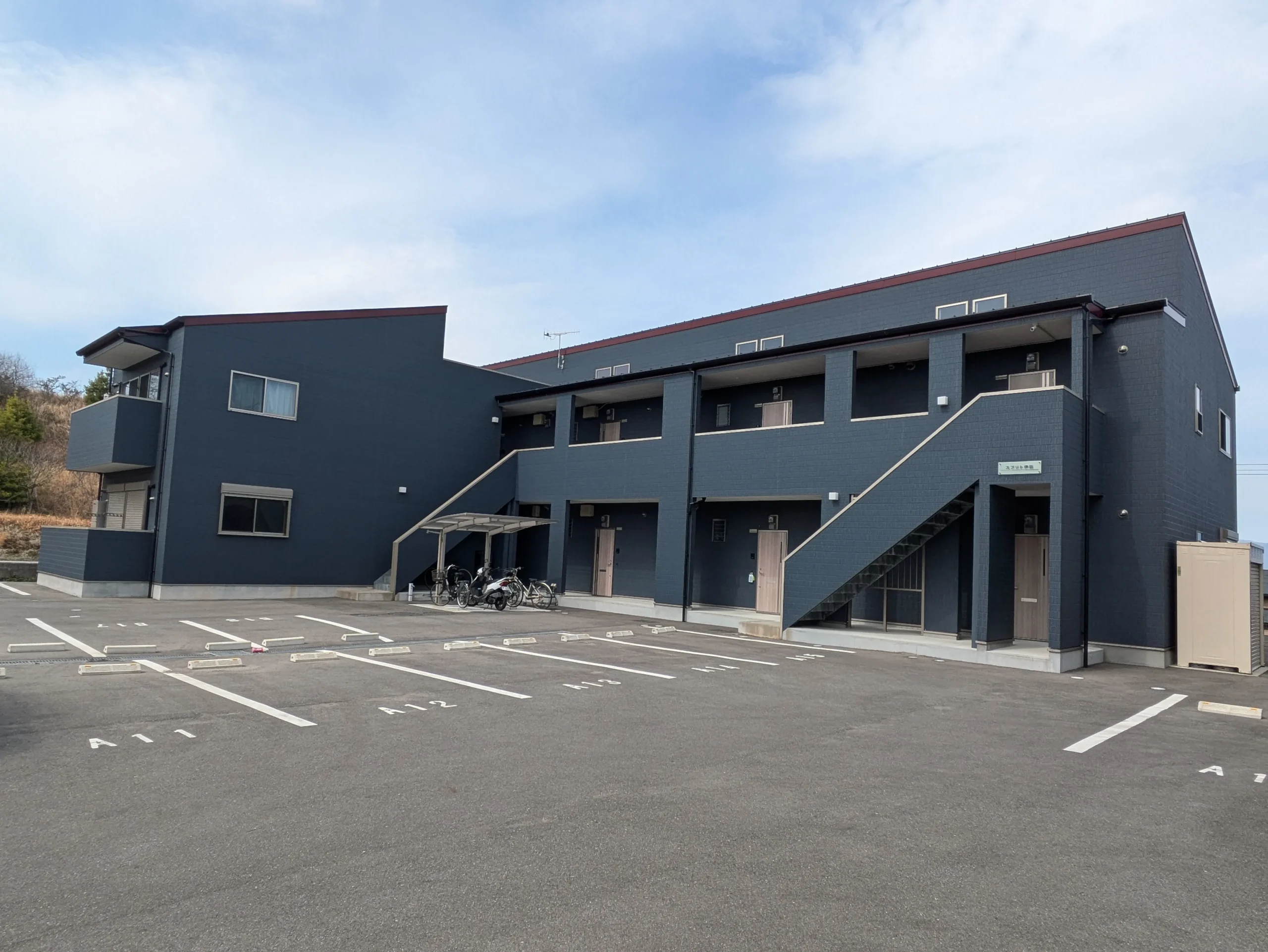 自宅隣の土地を活用し、木造アパートで生活資金+老後資金を一挙に確保した40代共働き夫婦