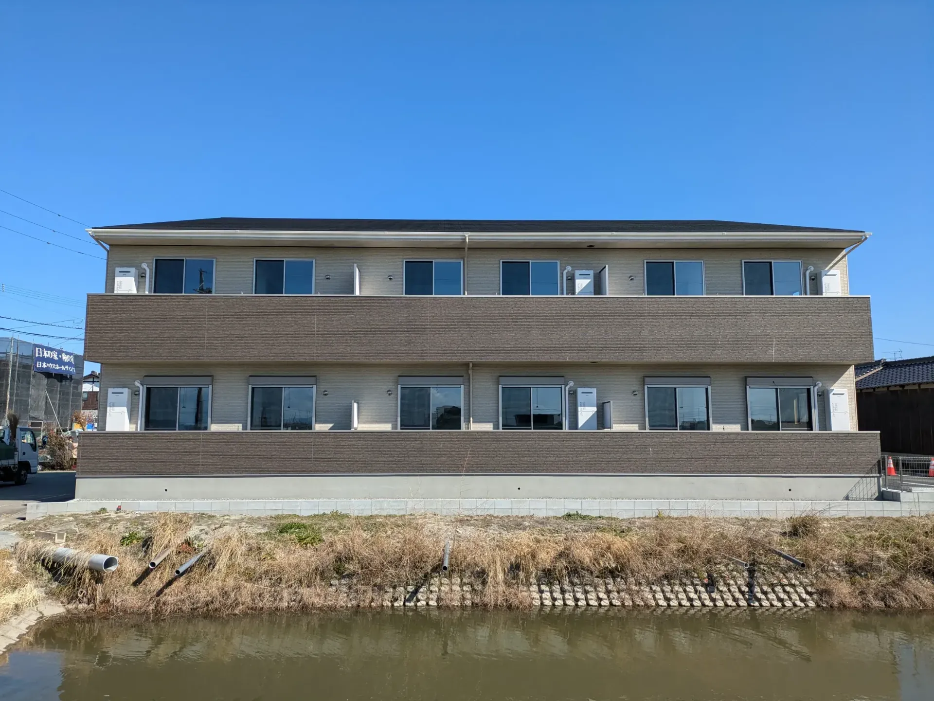 クレアプレイス